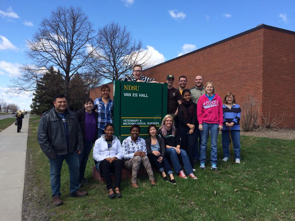 center; width: 750px