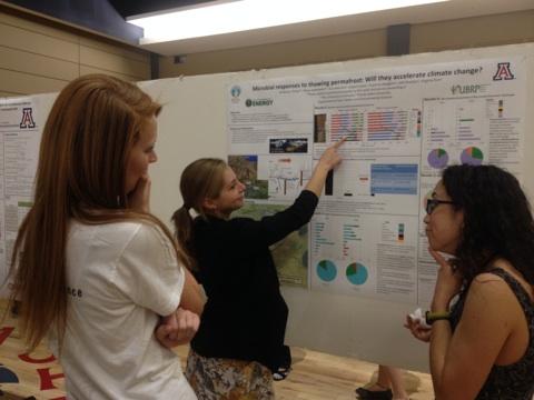 File:Lynn, Darya, and Maya.jpg