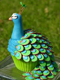 File:Peacock Cupcake.jpg